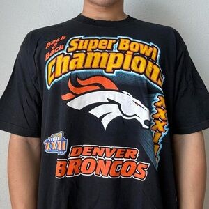 Vintage 1990s NFL Denver Broncos Super Bowl Champions Graphic Tee Shirt